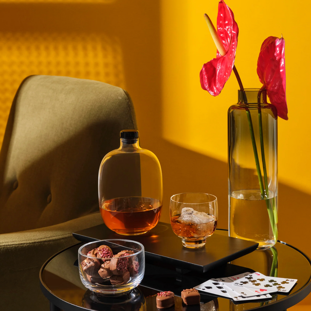 Malt Whisky · Botella + 2 Vasos + Bowl + Bandeja