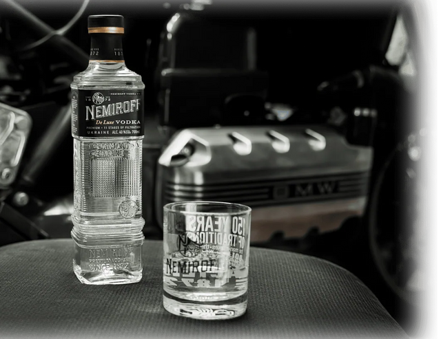 Nemiroff De Luxe + Vasos